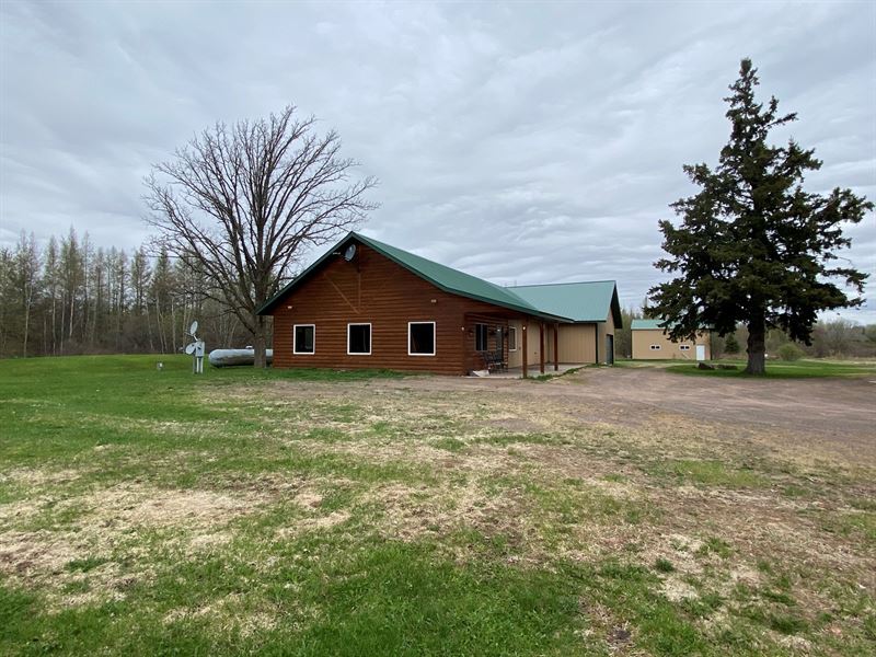 Unique Country Home Sandstone, MN Land for Sale in Sandstone, Pine