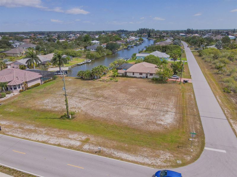 Canal View Build in South Gulf Cove : Port Charlotte : Charlotte County : Florida
