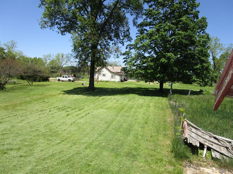 Hobby Farm for Sale : West Plains : Howell County : Missouri
