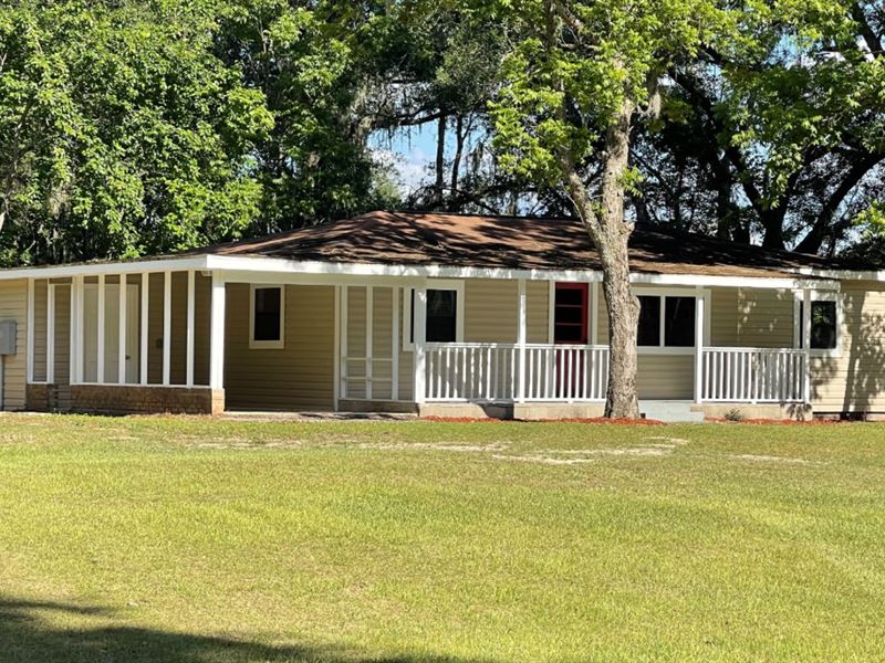 Remodeled Home 10 Acres Live Oak : Live Oak : Suwannee County : Florida