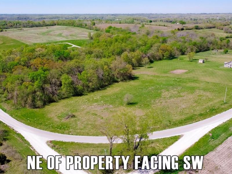 Paved Rd, Cleared, Corner, Water : Richmond : Ray County : Missouri