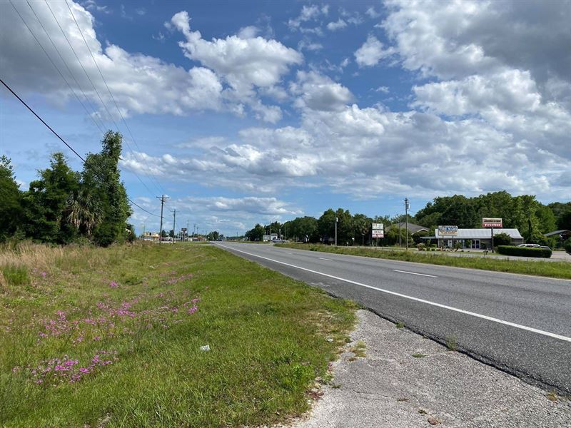 Prime Commercial Property Highway : Chiefland : Levy County : Florida