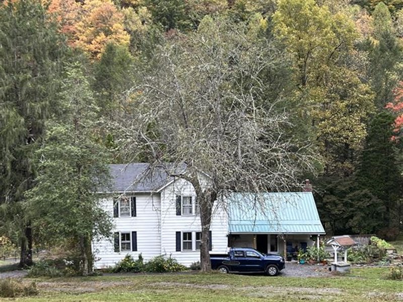 1906 Hemlock Hill Farmstead, VA : Grundy : Buchanan County : Virginia