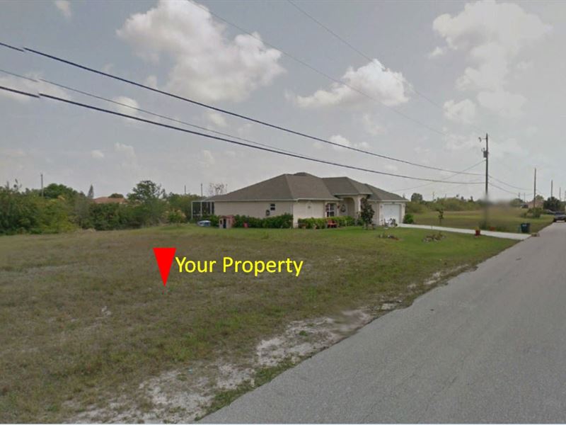Waterfront 0.23 Acre Cleared Lot : Cape Coral : Lee County : Florida