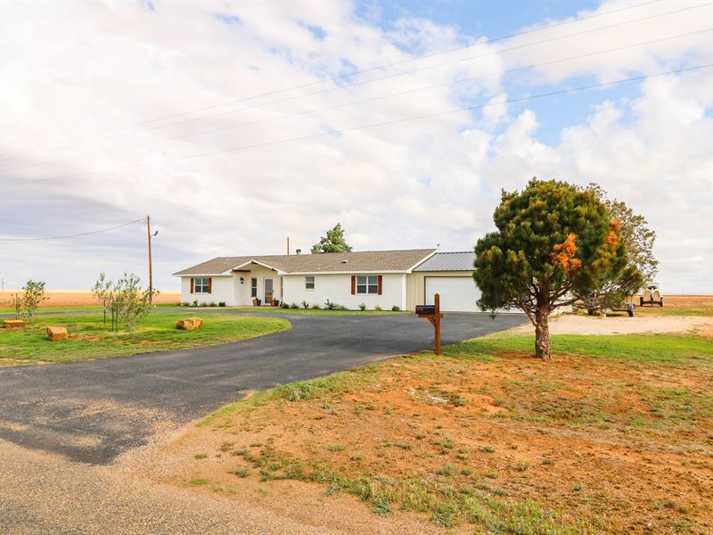 Updated 4 Bedroom Country Home : Littlefield : Hockley County : Texas