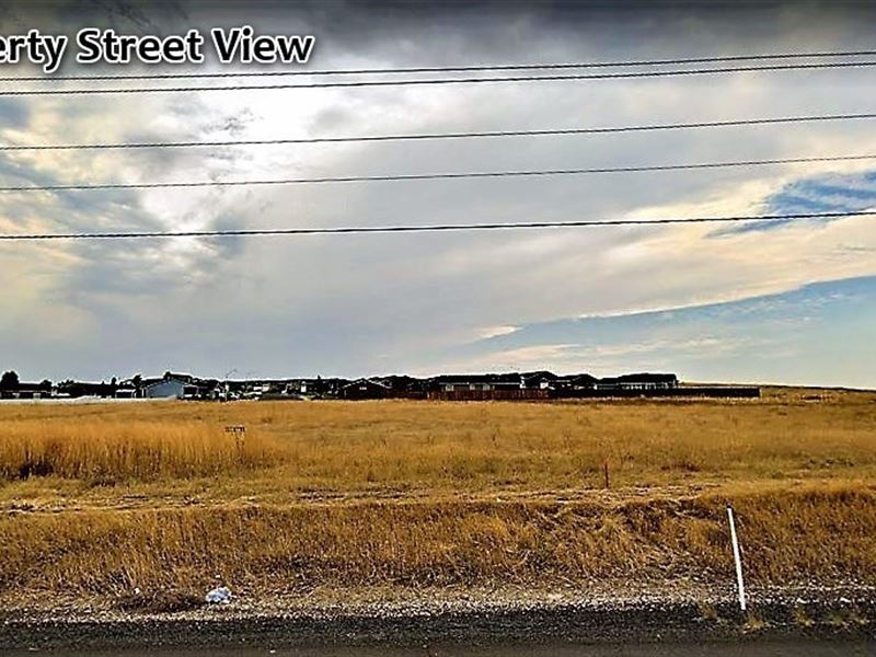 1.12 Acres Lot in Umatilla County : Stanfield : Umatilla County : Oregon