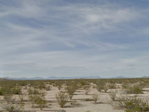 Residential Lot in High Desert : North Edwards : Kern County : California