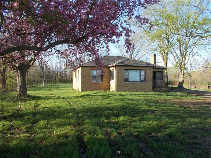 Geneva Hills Home and Farm for Sale : Clinton : Vermillion County : Indiana