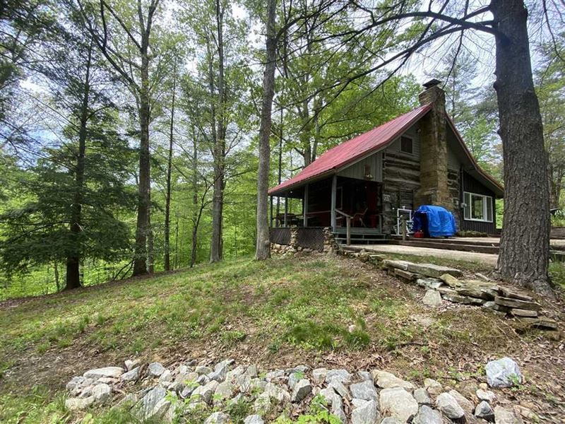 Log Cabin, 9 Acres, 1.5 Miles From : Nashville : Brown County : Indiana