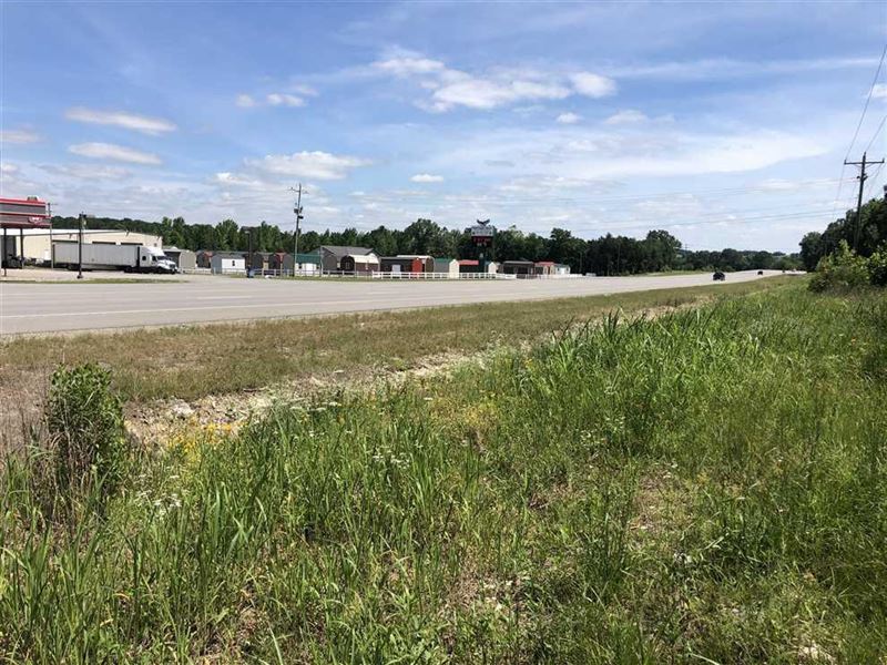 Incredible 48 Acres, Highway 16 : Cave City : Independence County : Arkansas