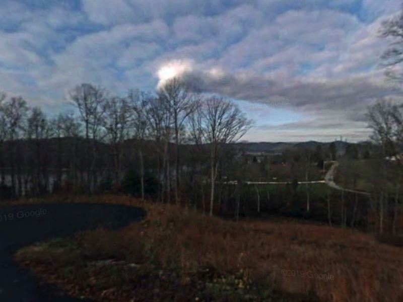 .84 Acre Facing Emory River : Harriman : Roane County : Tennessee