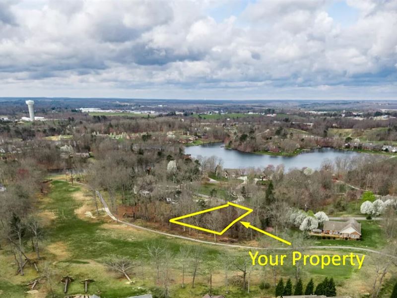 .97 Acre Near Deer Creek Golf Club : Crossville : Cumberland County : Tennessee