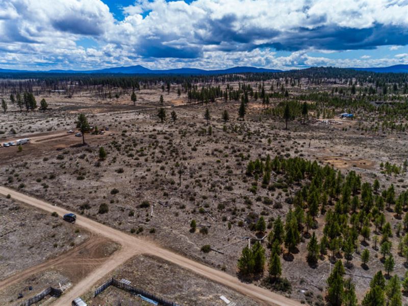 2.4 Acres in Oregon, Power Nearby : Chiloquin : Klamath County : Oregon