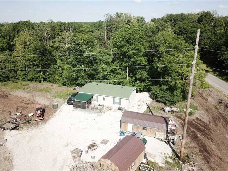 Home with 260 Acres in Clay County : Clay City : Clay County : Indiana