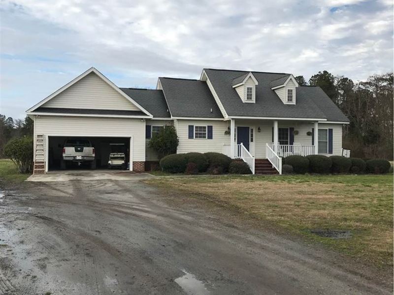Poultry Farm with Home, 114 Acres : Bowman : Orangeburg County : South Carolina