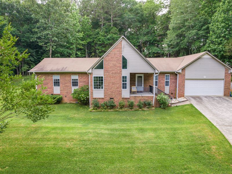 Brick Ranch Home on 7.89 Private ac : Monroe : Walton County : Georgia