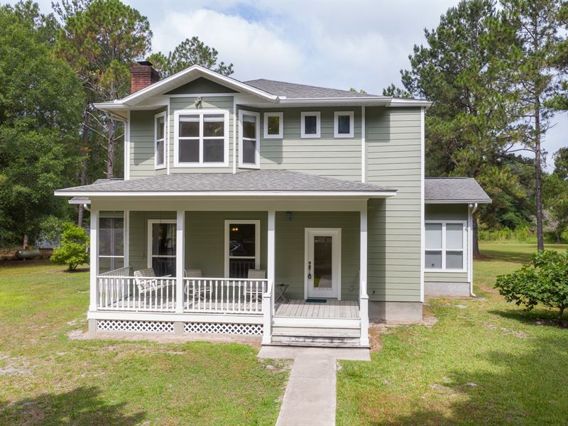 Spectacular Home and Property : Live Oak : Suwannee County : Florida