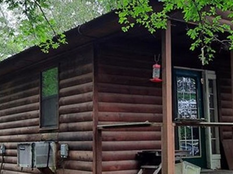 Log Cabin Property for Sale : Fort Towson : Pushmataha County : Oklahoma