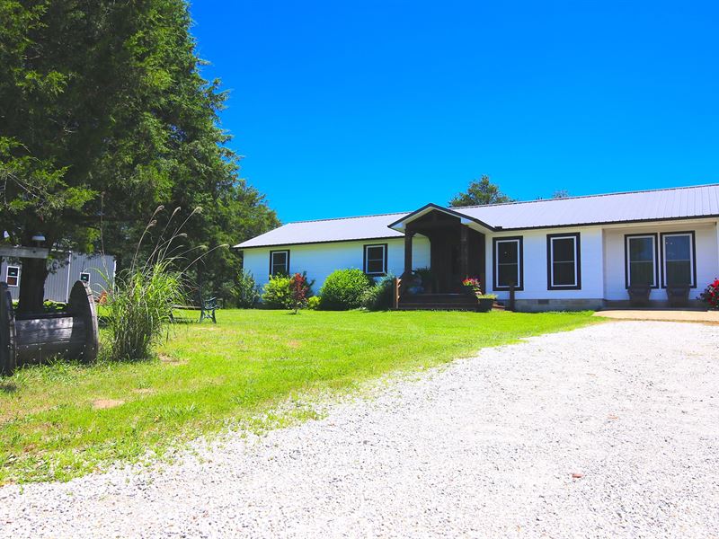 Ozarks Home and Acreage in Town : Salem : Fulton County : Arkansas