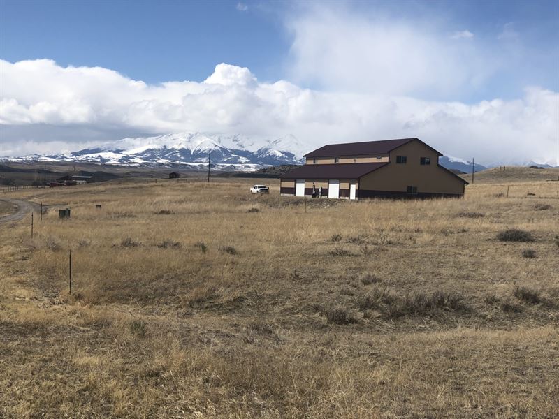 44 Grandview Ln : Big Timber : Sweet Grass County : Montana