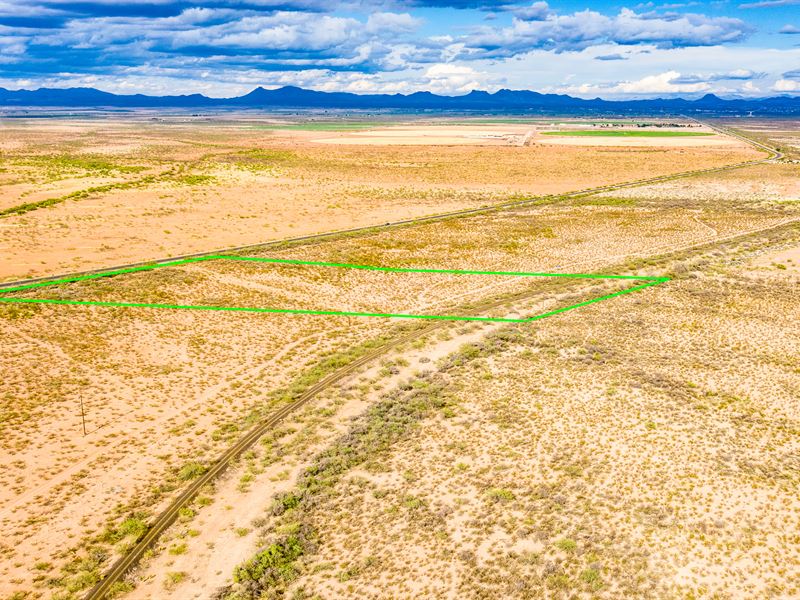 Spectacular Spacious Twelve Acres : Douglas : Cochise County : Arizona