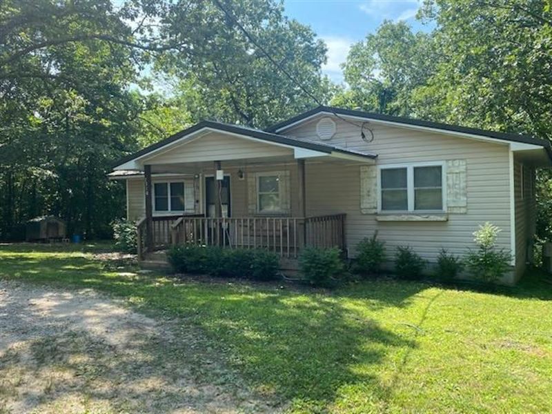 Ozarks Home Nestled Off The Road : Norwood : Wright County : Missouri