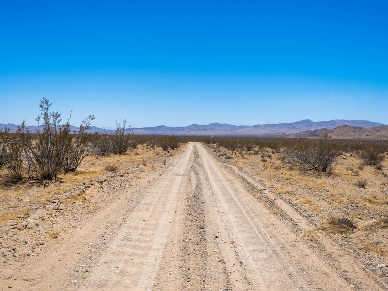 Secluded 15 Acre Parcel : Barstow : San Bernardino County : California