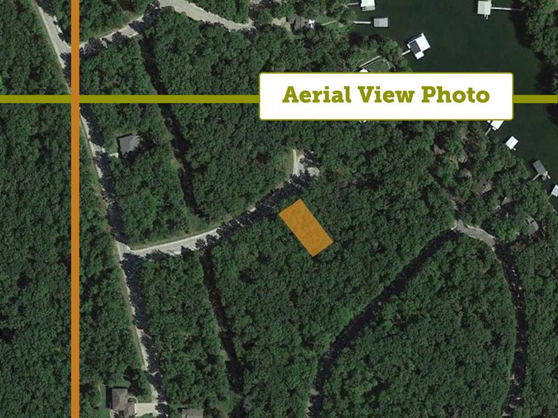 .24 Acres in Camden County, MO : Village Of Four Seasons : Camden County : Missouri
