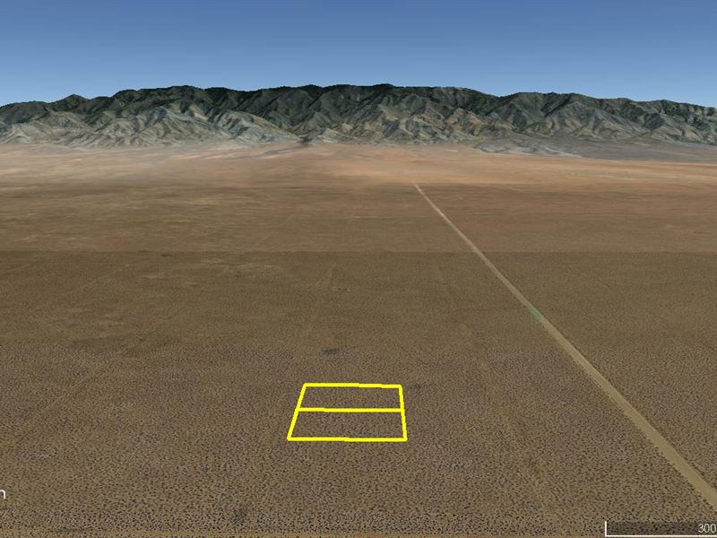 Near South Navajo Loop : Belen : Valencia County : New Mexico