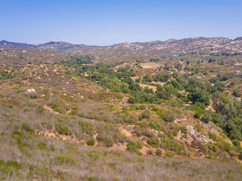 Top of The Hill Estate : Ramona : San Diego County : California