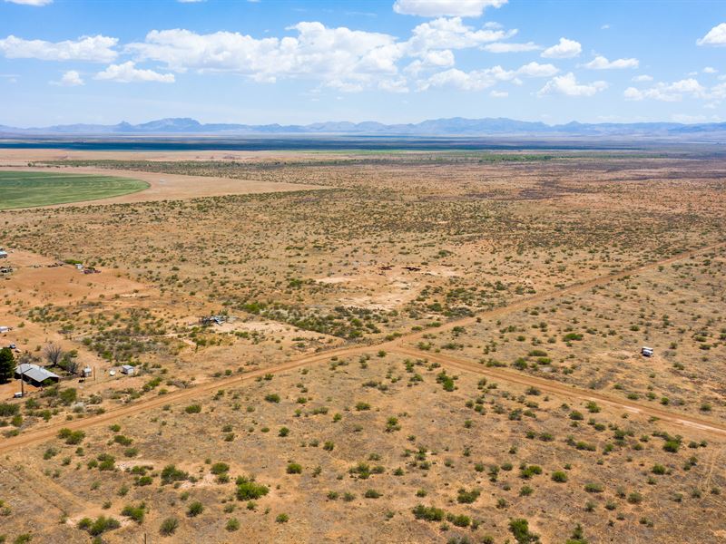 Secluded 20 Acres in Sunizona, AZ : Sunizona : Cochise County : Arizona