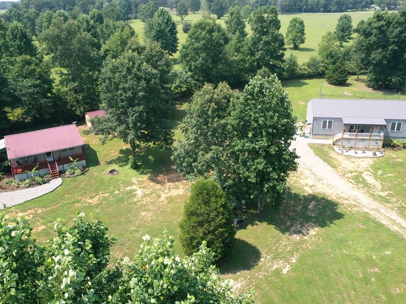 2 Immaculate Private Homes, Shop : Lawrenceburg : Wayne County : Tennessee