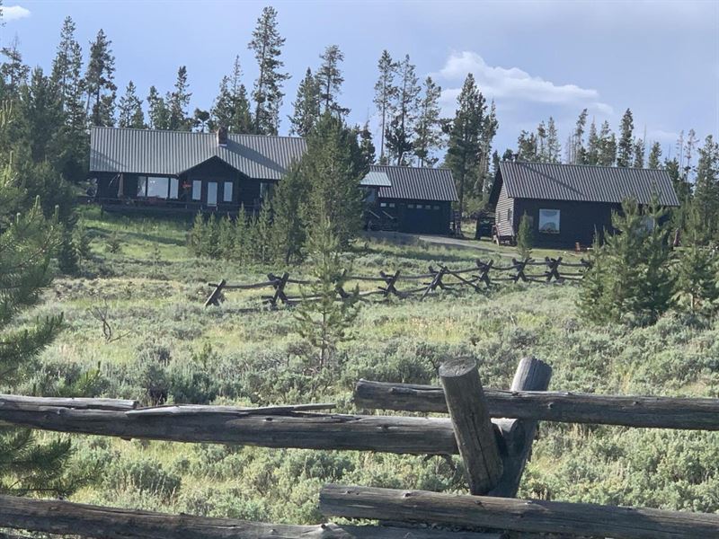 Mountain Retreat on Union Pass, gu : Dubois : Fremont County : Wyoming