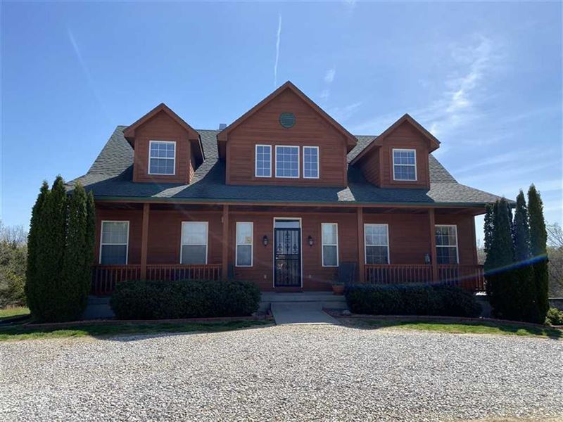 Private Setting On 30 Acres Land for Sale in Bates City, Lafayette