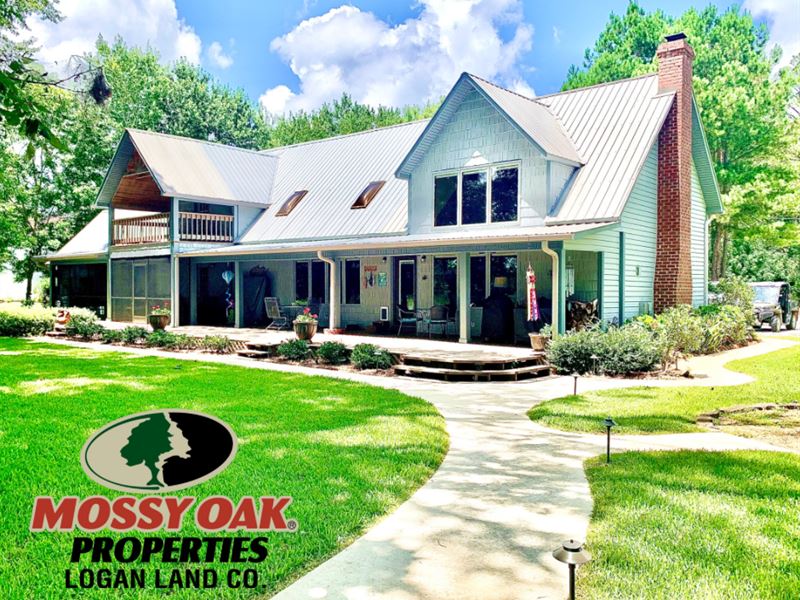 Beautiful Tombigbee Waterfront Home : Aliceville : Sumter County : Alabama