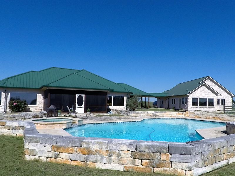 Country Home in Central Texas : Valley Mills : McLennan County : Texas