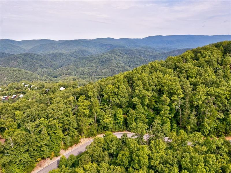 Panoramic Views of The Mountains : Sevierville : Sevier County : Tennessee