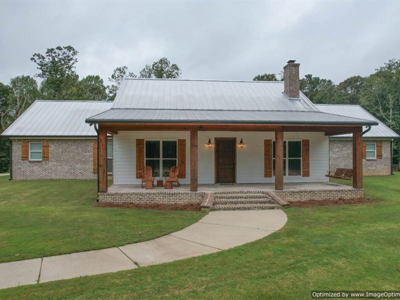 Beautiful Home On 20+/- Ac : Pelahatchie : Rankin County : Mississippi
