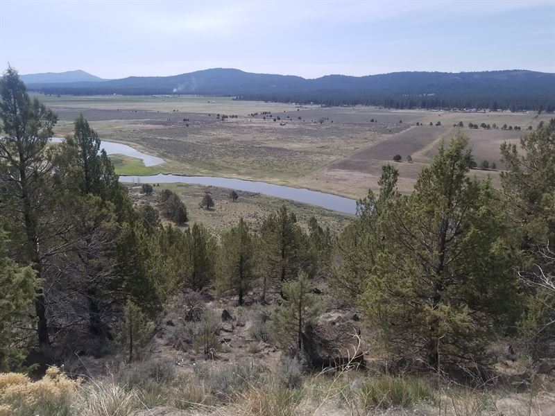 Mountains as Far as The Eye Can See : Chiloquin : Klamath County : Oregon