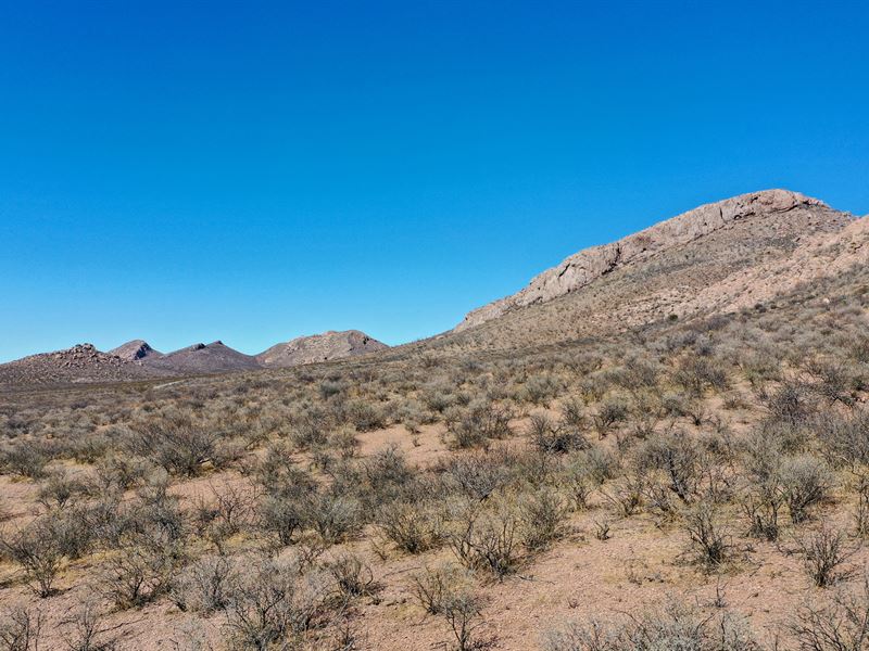 10 Acres of Amazing Mountain Views : Douglas : Cochise County : Arizona