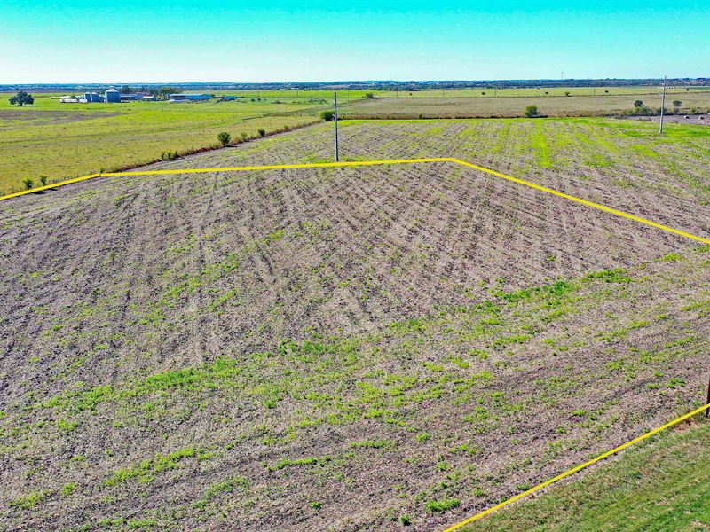 10.772 Acres, Barclay, Tract 3 : Rosebud : Falls County : Texas