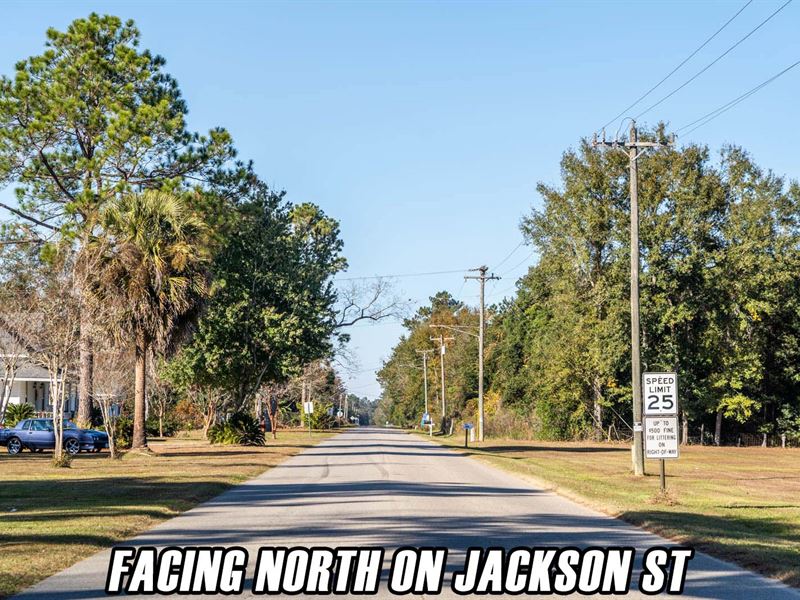 $7,900 Down, in Town, City Water : Greensboro : Gadsden County : Florida