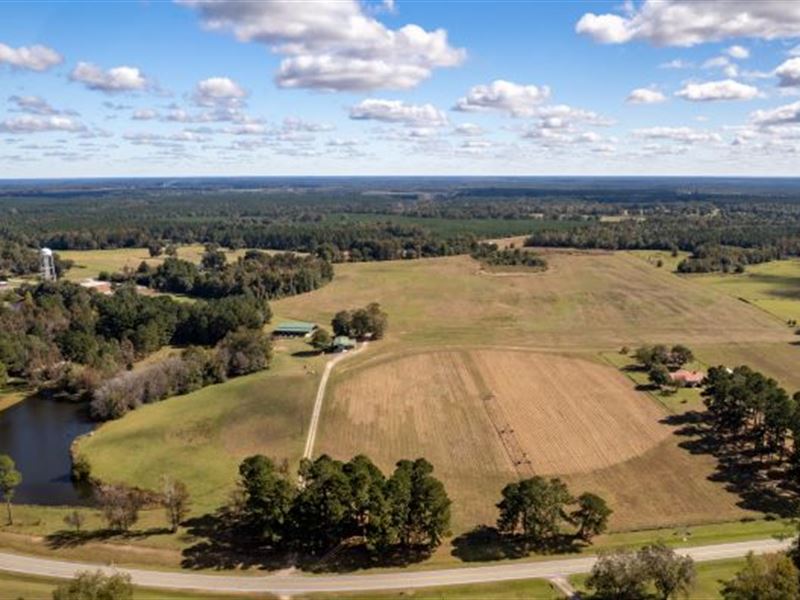 Farm, Pond, Two Homes, Shop, & Barn : Harrison : Washington County : Georgia