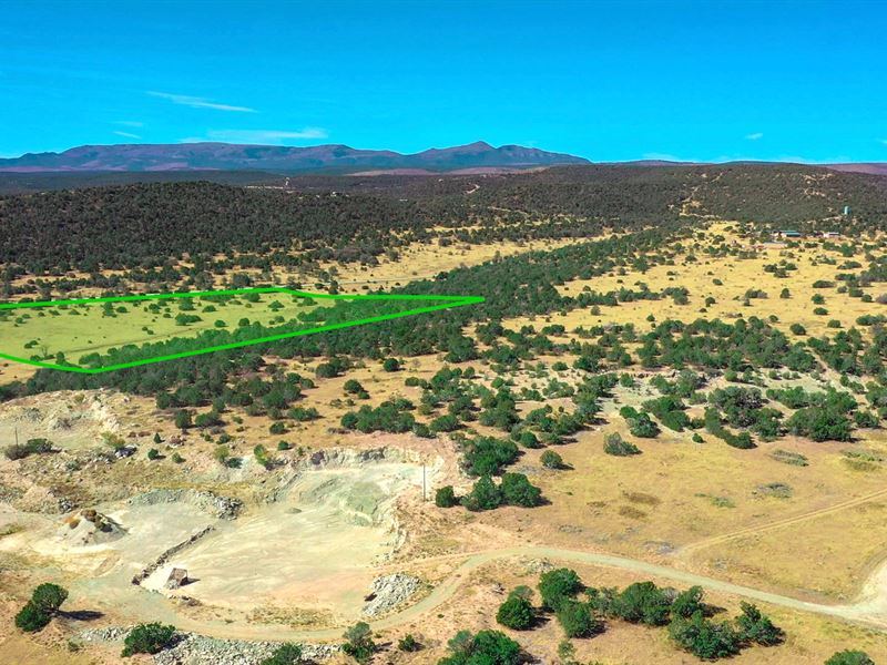 Gated Community Near Ntnl Forest : Estancia : Torrance County : New Mexico