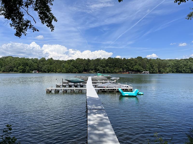 Deeded Boat Slip, Interior Lot Land for Sale in Fair Play, Oconee
