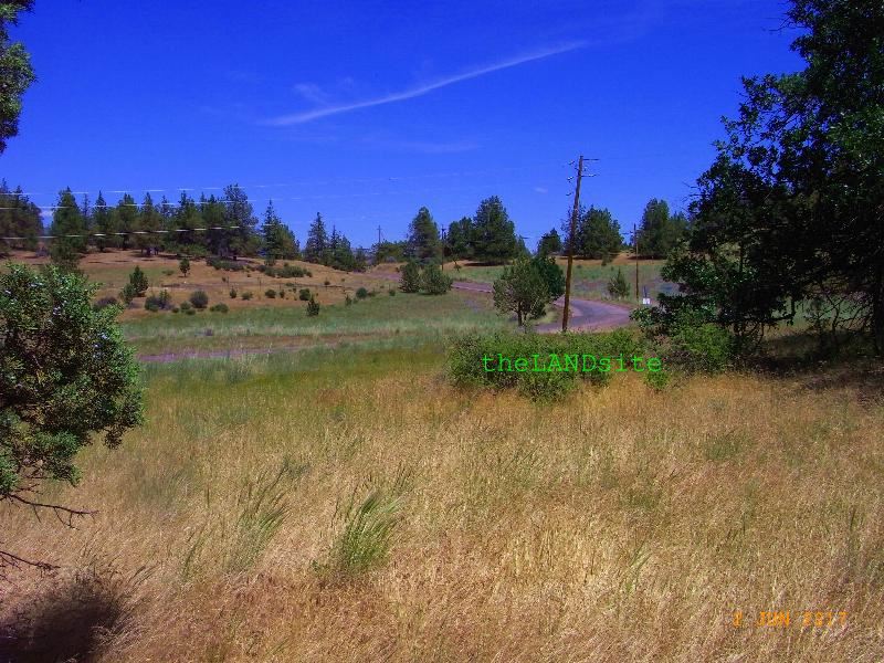 N CA Klamath River Area, 2.5 Acres : Hornbrook : Siskiyou County : California