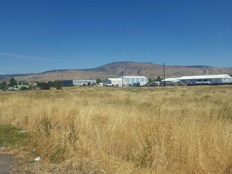 Great Commercial Property : Klamath Falls : Klamath County : Oregon