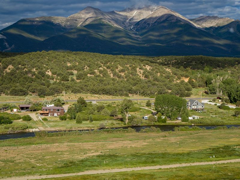 Luxury Living By The Arkansas River : Buena Vista : Chaffee County : Colorado