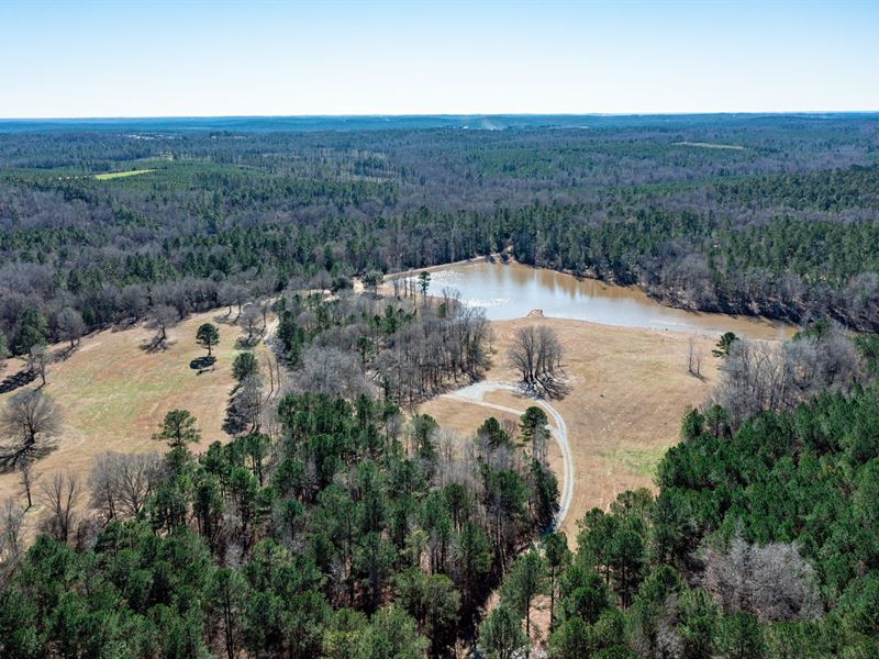 Lakes and Streams of Gray : Gray : Jones County : Georgia