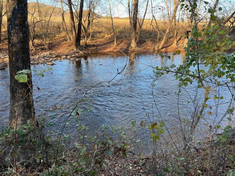 80 Acres in Botetourt County, VA : Eagle Rock : Botetourt County : Virginia